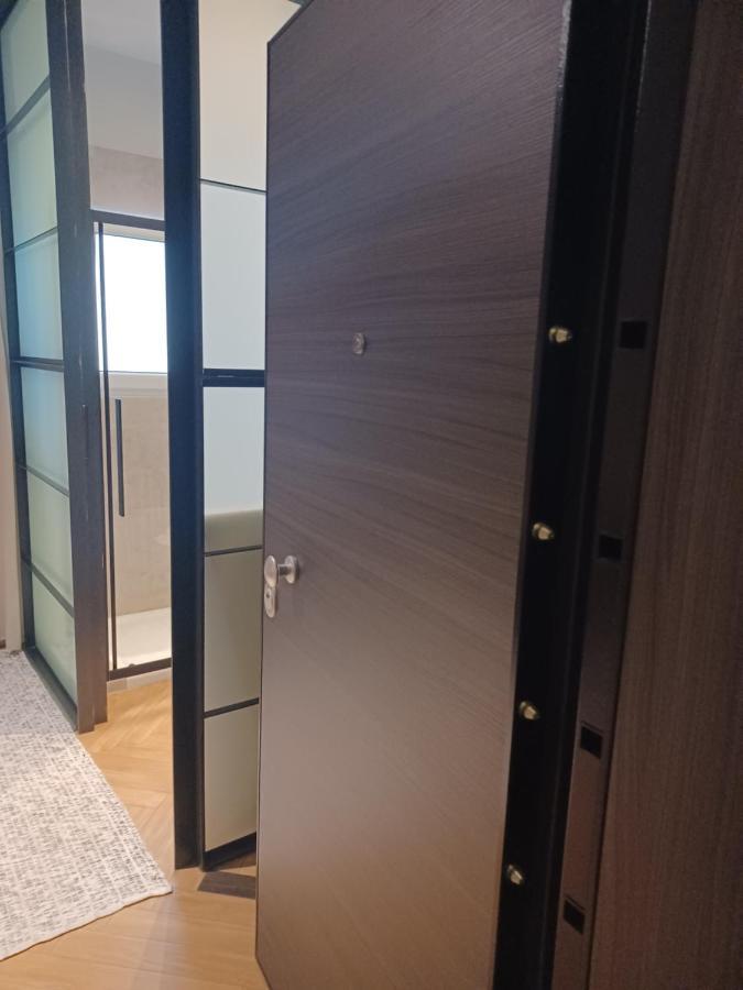 Sroom Apartment Mesolóngion Екстериор снимка