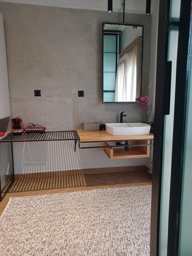 Sroom Apartment Mesolóngion Екстериор снимка